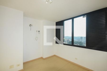 Apartamento para alugar com 215m², 3 quartos e 3 vagasSuíte 1