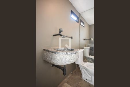 Lavabo de apartamento à venda com 3 quartos, 215m² em Vila Suzana, São Paulo