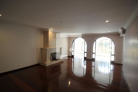 Sala de TV de casa à venda com 4 quartos, 500m² em Jardim Marajoara, São Paulo