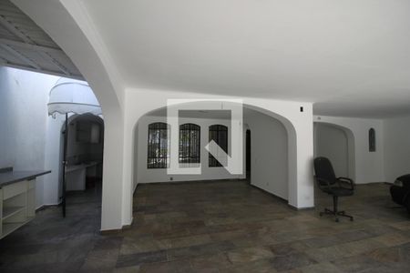 Casa para alugar com 500m², 4 quartos e 4 vagasÁrea comum - Churrasqueira