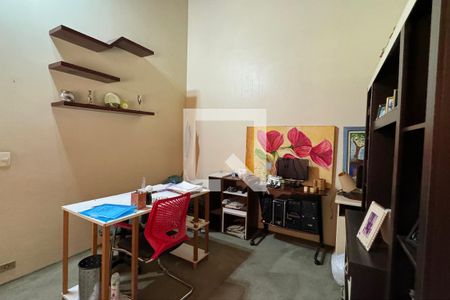 Escritório de casa de condomínio à venda com 3 quartos, 325m² em Alphaville, Santana de Parnaíba