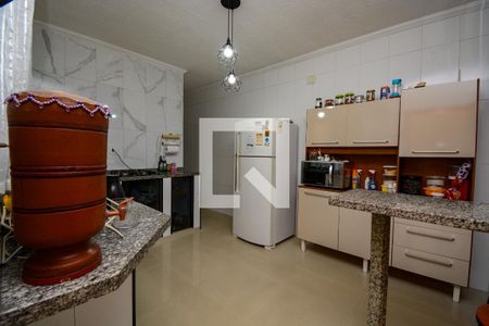 Casa à venda com 234m², 5 quartos e 2 vagasCozinha