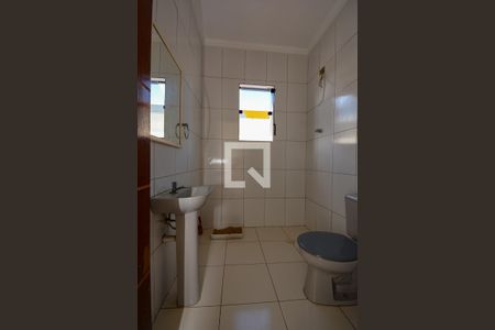 Casa à venda com 234m², 5 quartos e 2 vagasBanheiro de serviço