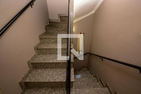 Casa à venda com 234m², 5 quartos e 2 vagasAcesso aos outro andar