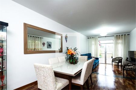Casa à venda com 3 quartos, 184m² em Jardim Umuarama, São Paulo