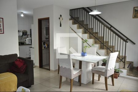 Sala de casa para alugar com 2 quartos, 77m² em Riachuelo, Rio de Janeiro