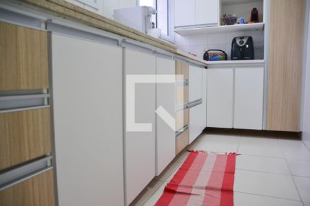 Apartamento à venda com 108m², 3 quartos e 2 vagasCozinha