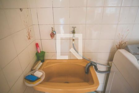 Casa à venda com 180m², 2 quartos e 1 vagaÁrea de Serviço