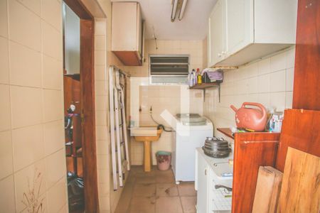 Casa à venda com 180m², 2 quartos e 1 vagaÁrea de Serviço