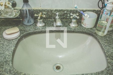 Casa à venda com 180m², 2 quartos e 1 vagaBanheiro