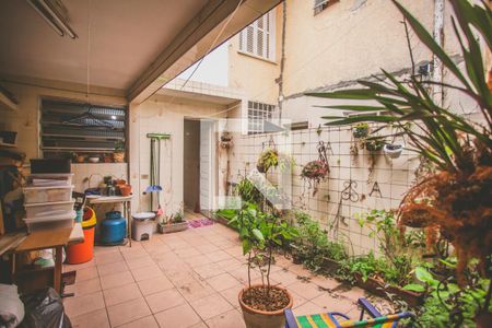 Casa à venda com 180m², 2 quartos e 1 vagaQuintal