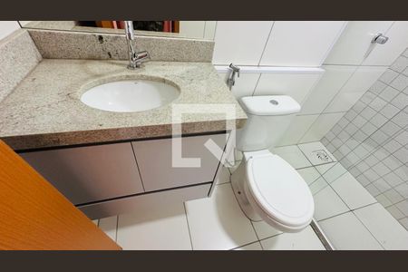 Apartamento à venda com 62m², 2 quartos e 2 vagas Apartamento à venda com 62m², 2 quartos e 2 vagasBanheiro