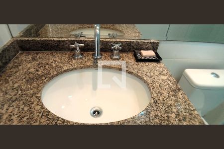 Apartamento para alugar com 77m², 2 quartos e 1 vaga Apartamento para alugar com 77m², 2 quartos e 1 vagaBanheiro