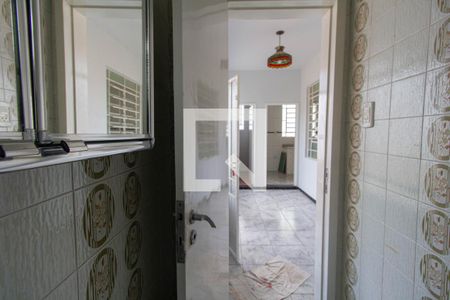 Casa para alugar com 200m², 4 quartos e 4 vagasBanheiro 2