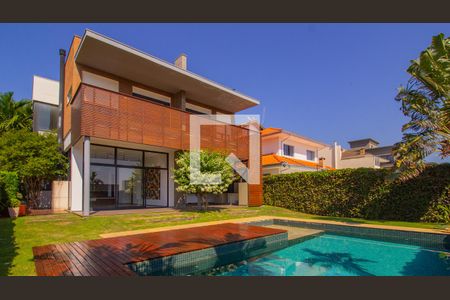 Casa de condomínio à venda com 580m², 3 quartos e 4 vagasÁrea externa