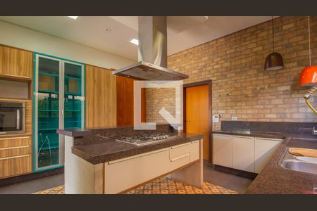 Casa de condomínio à venda com 580m², 3 quartos e 4 vagasCozinha