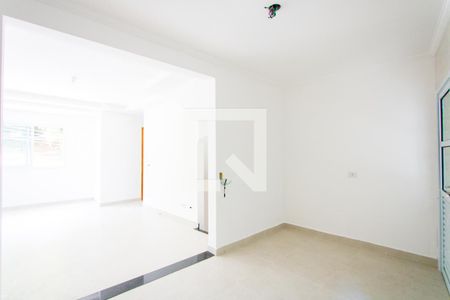 Casa à venda com 80m², 2 quartos e 2 vagasCozinha