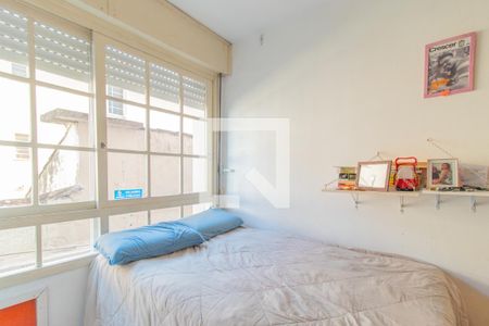 Quarto 2 de apartamento à venda com 2 quartos, 42m² em Rio Branco, Porto Alegre