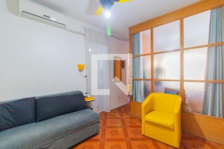 Sala de apartamento à venda com 2 quartos, 42m² em Rio Branco, Porto Alegre