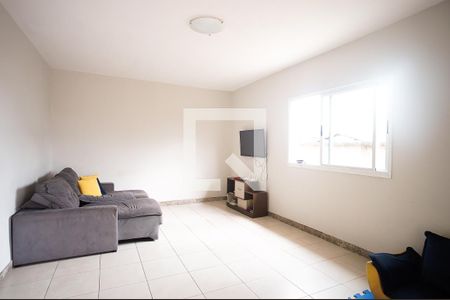 Sala de casa para alugar com 3 quartos, 360m² em Planalto, Belo Horizonte