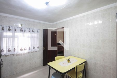 Casa à venda com 230m², 3 quartos e 2 vagasCozinha
