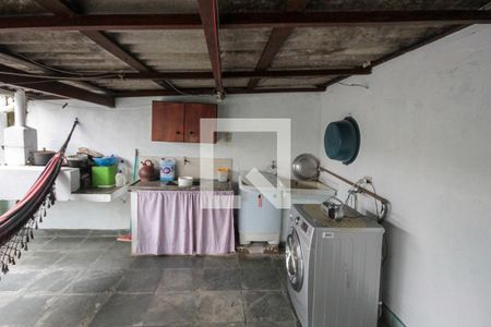 Casa à venda com 230m², 3 quartos e 2 vagasTerraço