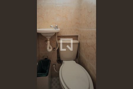 Casa à venda com 230m², 3 quartos e 2 vagasLavabo