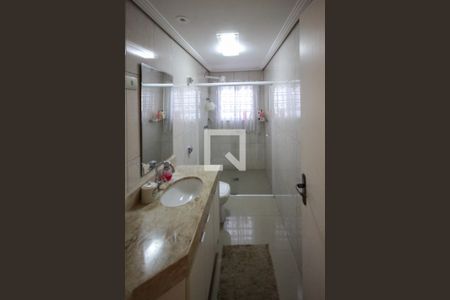 Casa à venda com 230m², 3 quartos e 2 vagasBanheiro