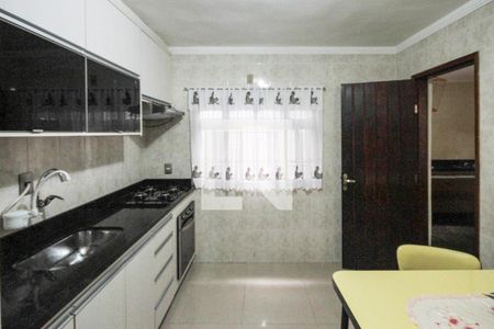 Casa à venda com 230m², 3 quartos e 2 vagasCozinha