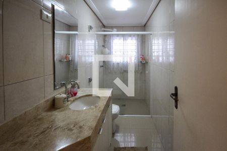 Casa à venda com 230m², 3 quartos e 2 vagasBanheiro