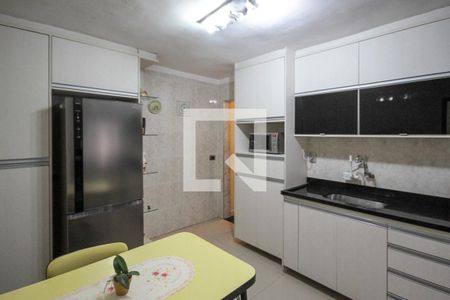 Casa à venda com 230m², 3 quartos e 2 vagasCozinha