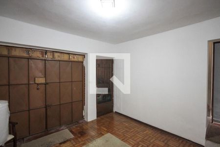 Casa à venda com 230m², 3 quartos e 2 vagasQuarto de Serviço