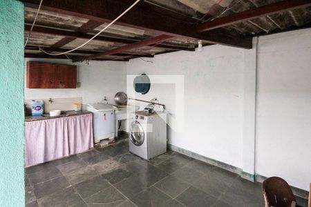 Casa à venda com 230m², 3 quartos e 2 vagasTerraço