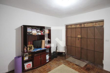 Casa à venda com 230m², 3 quartos e 2 vagasQuarto de Serviço