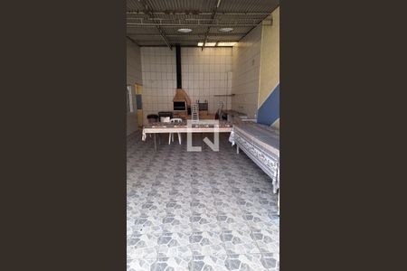 Casa de condomínio à venda com 63m², 2 quartos e 1 vaga Casa de condomínio à venda com 63m², 2 quartos e 1 vagaÁrea comum - Churrasqueira