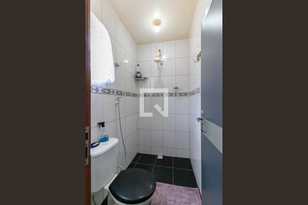 Casa à venda com 200m², 3 quartos e 2 vagasBanheiro 2 