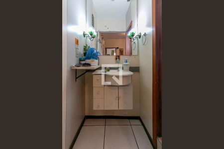 Casa à venda com 200m², 3 quartos e 2 vagasBanheiro 2 