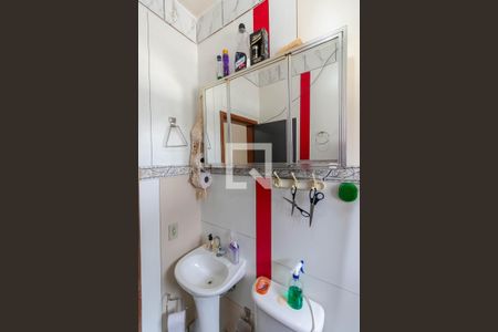 Casa à venda com 200m², 3 quartos e 2 vagasBanheiro 1 