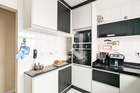Apartamento à venda com 267m², 4 quartos e 3 vagas Apartamento à venda com 267m², 4 quartos e 3 vagasCozinha