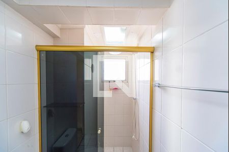 Banheiro  de apartamento à venda com 2 quartos, 59m² em Vila Alzira, Santo André