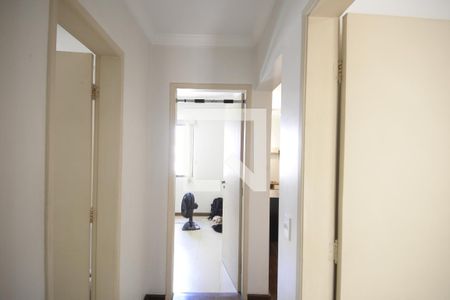 Corredor de apartamento para alugar com 3 quartos, 90m² em Vila Mariana, São Paulo