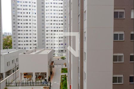 Sala - vista de apartamento para alugar com 2 quartos, 35m² em Parque Bristol, São Bernardo do Campo