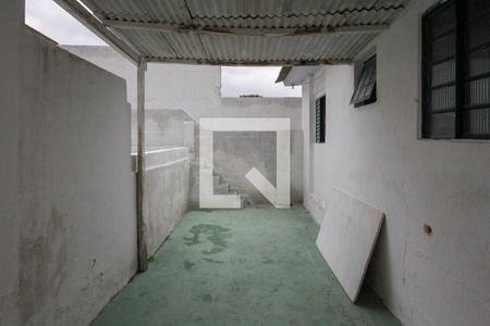 Casa para alugar com 100m², 2 quartos e 1 vagaQuintal