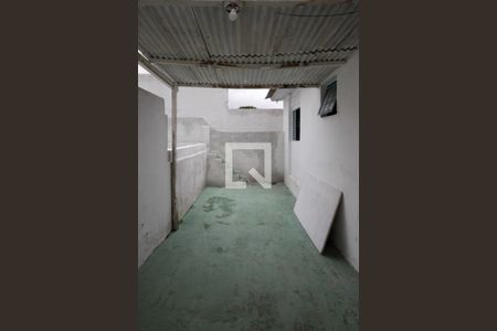 Casa para alugar com 100m², 2 quartos e 1 vagaQuintal