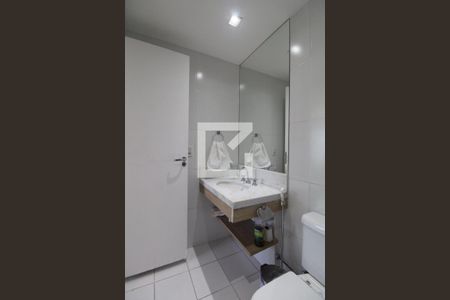 Banheiro social  de apartamento para alugar com 2 quartos, 64m² em Jacarepaguá, Rio de Janeiro