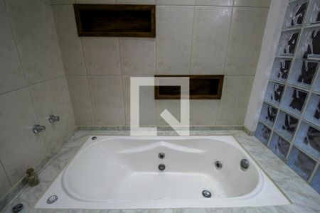 Banheiro de casa à venda com 3 quartos, 130m² em Chácara Mafalda, São Paulo