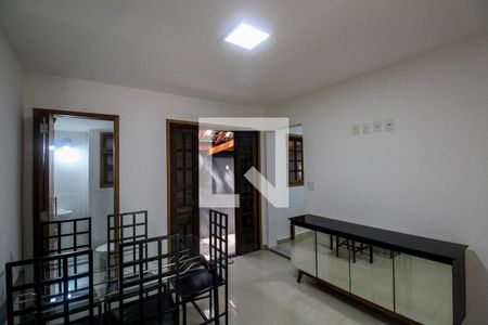 Sala de casa à venda com 3 quartos, 130m² em Chácara Mafalda, São Paulo