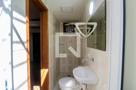 Banheiro de casa à venda com 3 quartos, 130m² em Chácara Mafalda, São Paulo