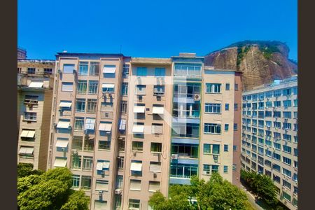 Sala vista de apartamento à venda com 3 quartos, 200m² em Copacabana, Rio de Janeiro