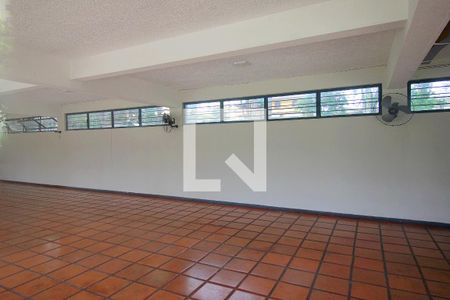 Apartamento para alugar com 66m², 2 quartos e 1 vagaÁrea comum - Salão de festas